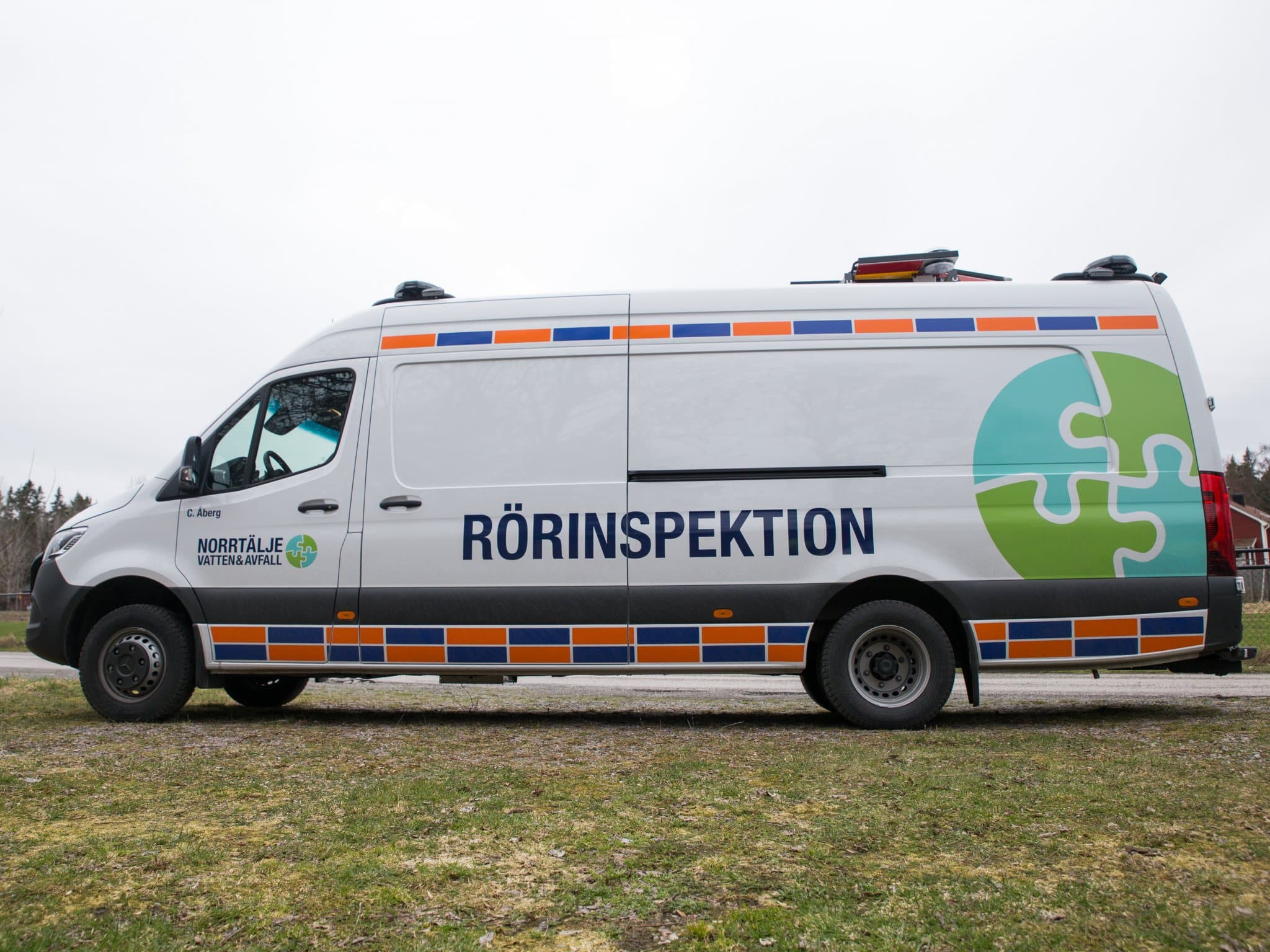 Buss där det står Rörinspektion